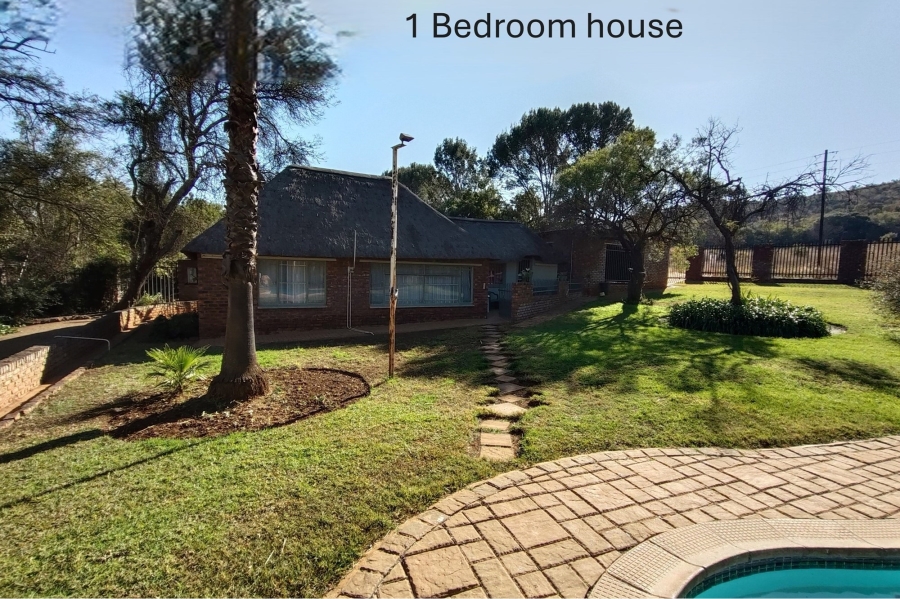 8 Bedroom Property for Sale in Broederstroom North West
